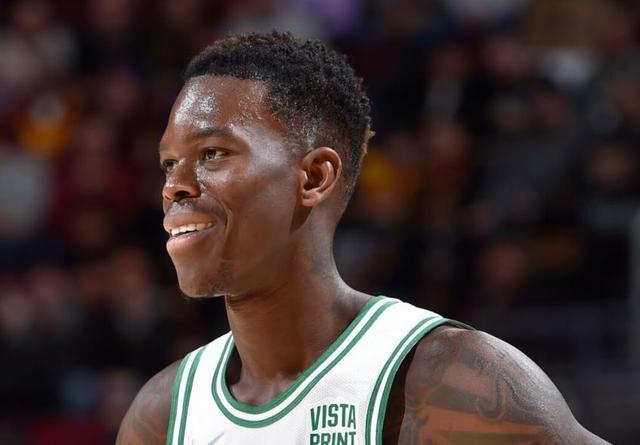 至国际足坛 至国际足坛