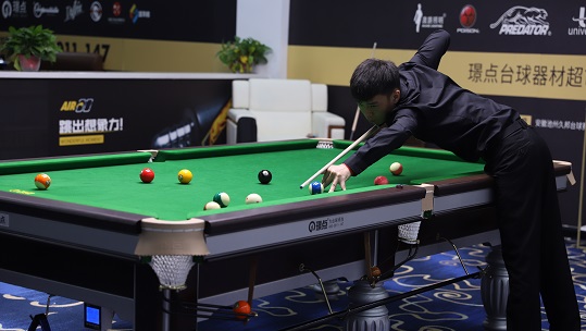 在当今的足 在当今的足